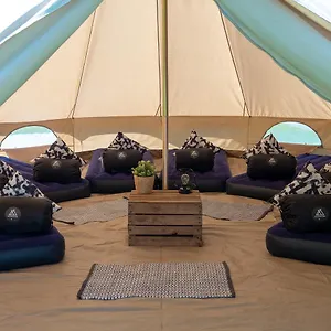 Campo de lujo Festanation Oktoberfest Camp #2