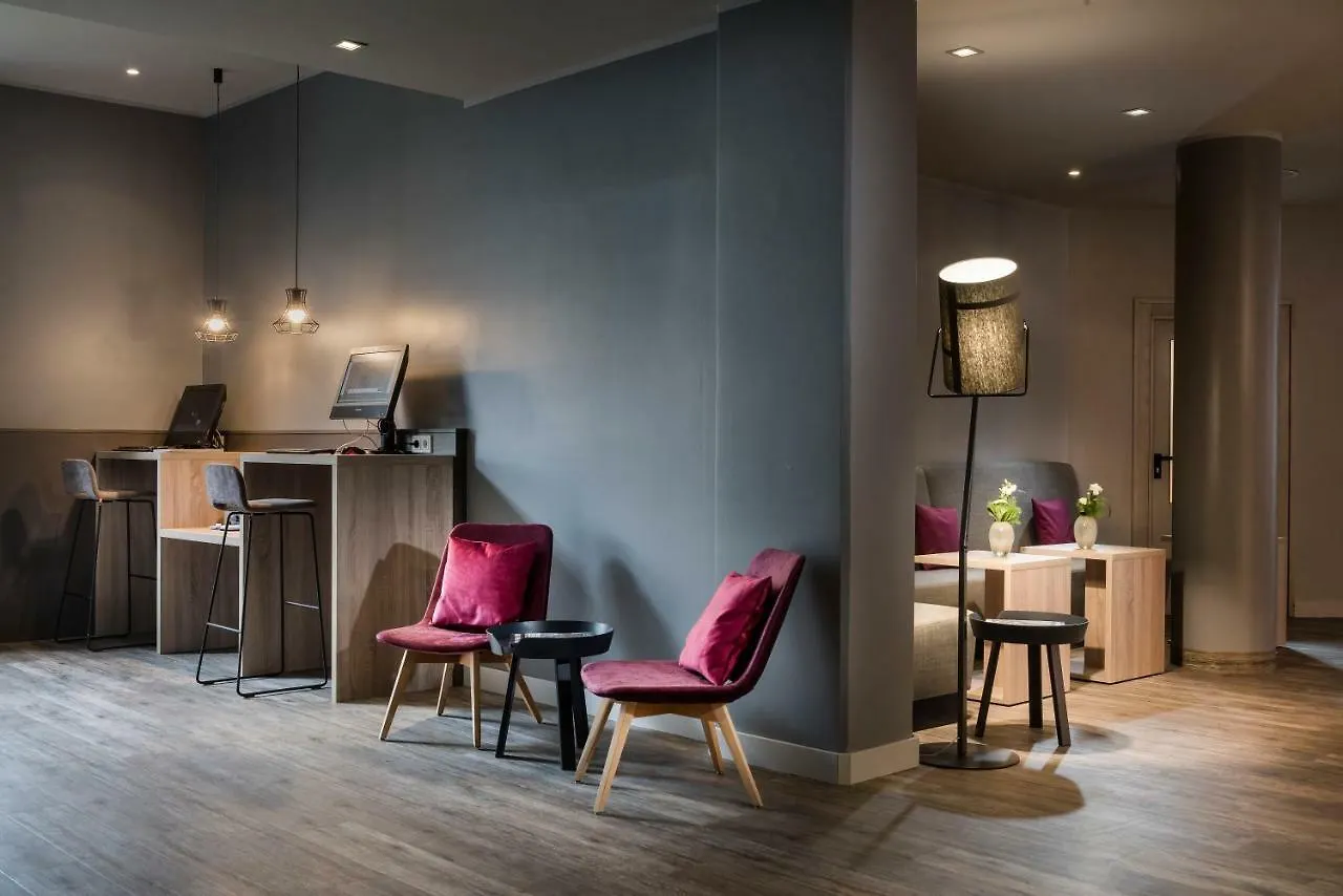 Mercure Hotel Munchen Neuperlach Sud 4*, Мюнхен